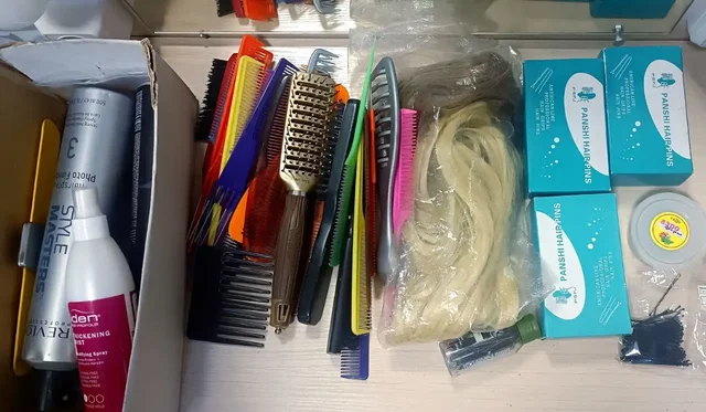 Продажа аксессуаров для волос - Барахолка в Владивосток