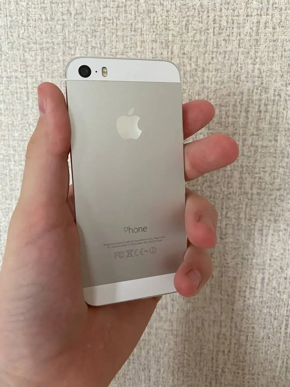 Продам iPhone 5s заблокированный iCloud - Смартфоны (Электроника) в Владивосток