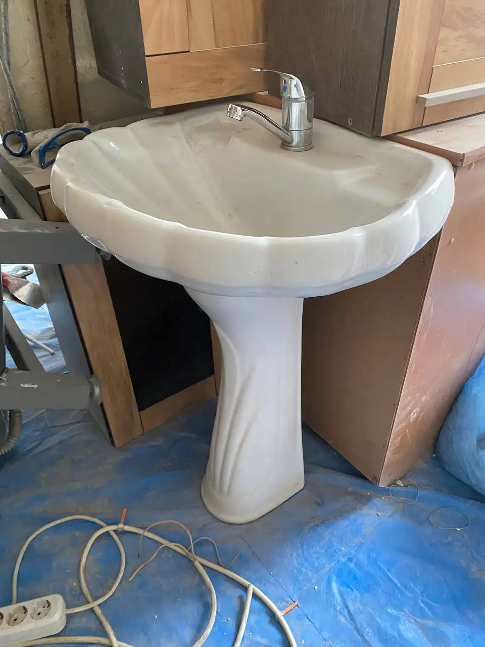 Тюльпан раковина со смесителем - Сантехника (Для дома и дачи) в Владивосток