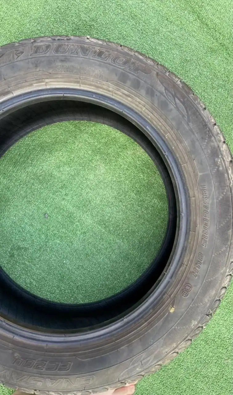 Продам 3 колеса Bridgestone и 1 Dunlop - Запчасти (Авто) в Владивосток