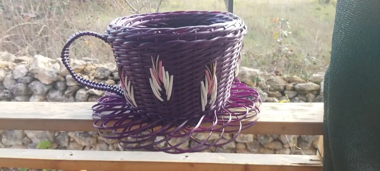 Новогодние изделия из ротанга