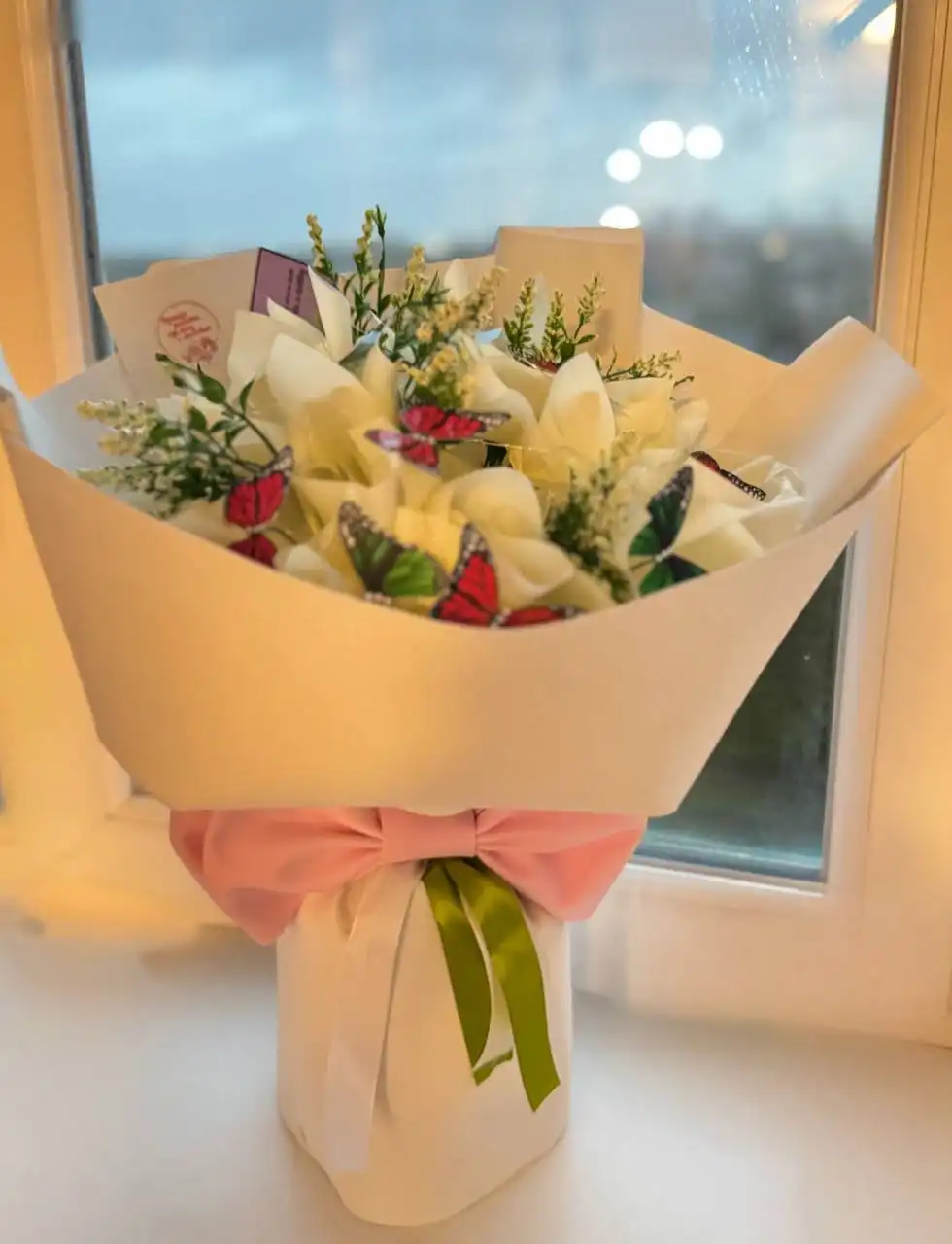 Букеты из конфет и светящиеся букеты из бабочек - Флористические услуги (Услуги) в Севастополь