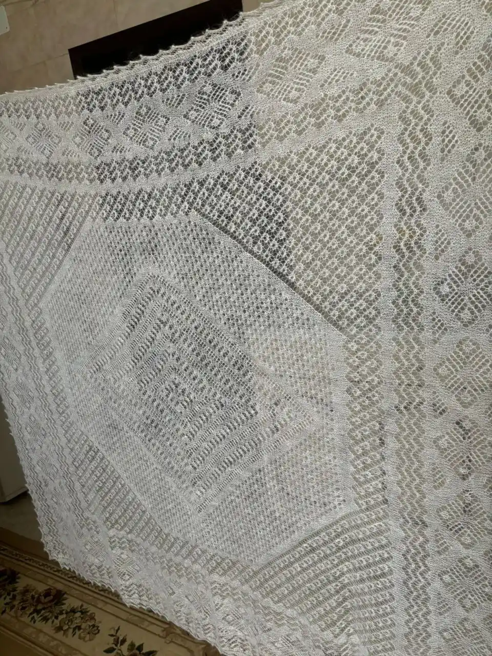 Пуховые изделия ручной работы