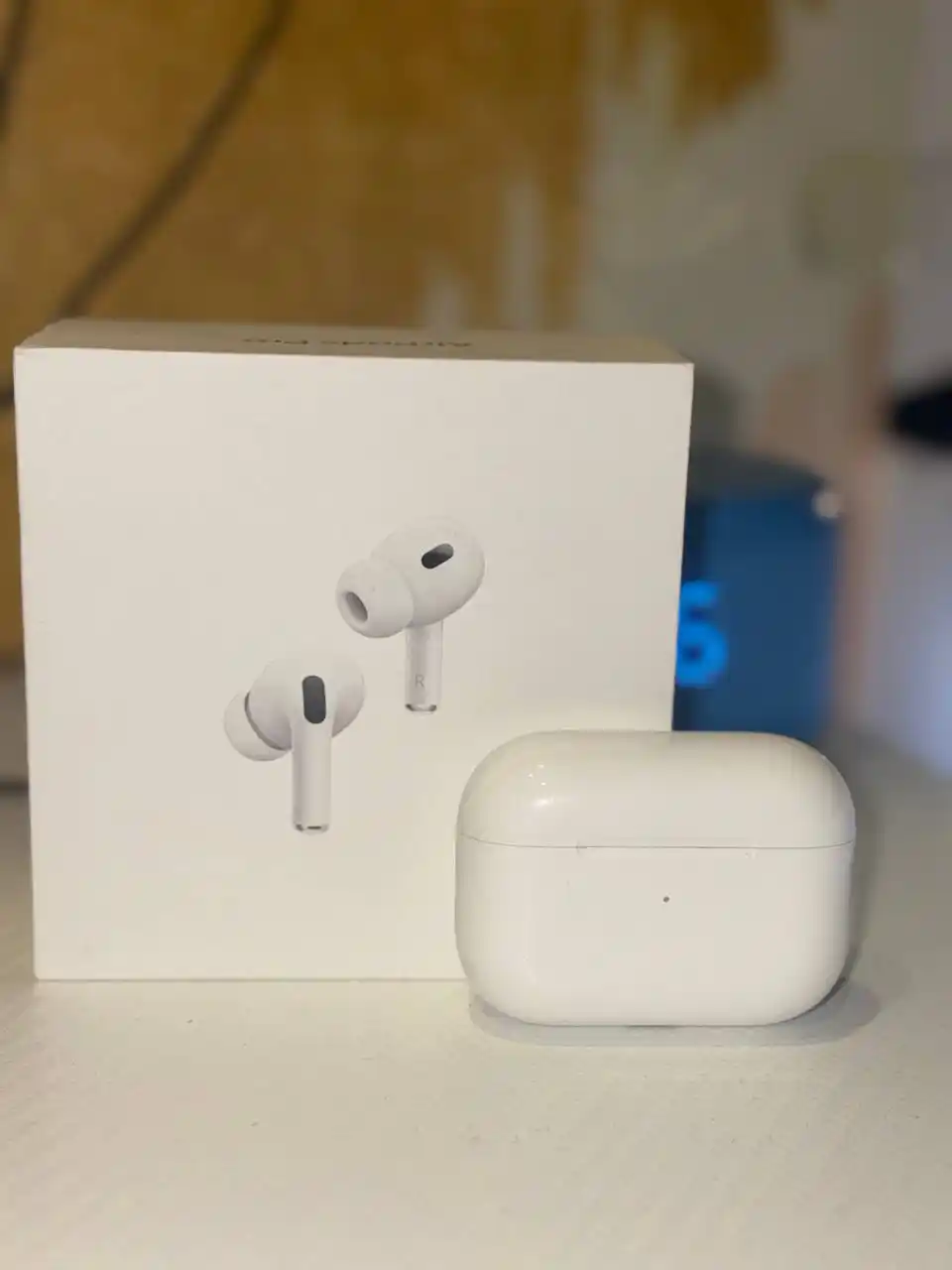 Продам наушники с потерянным левым наушником