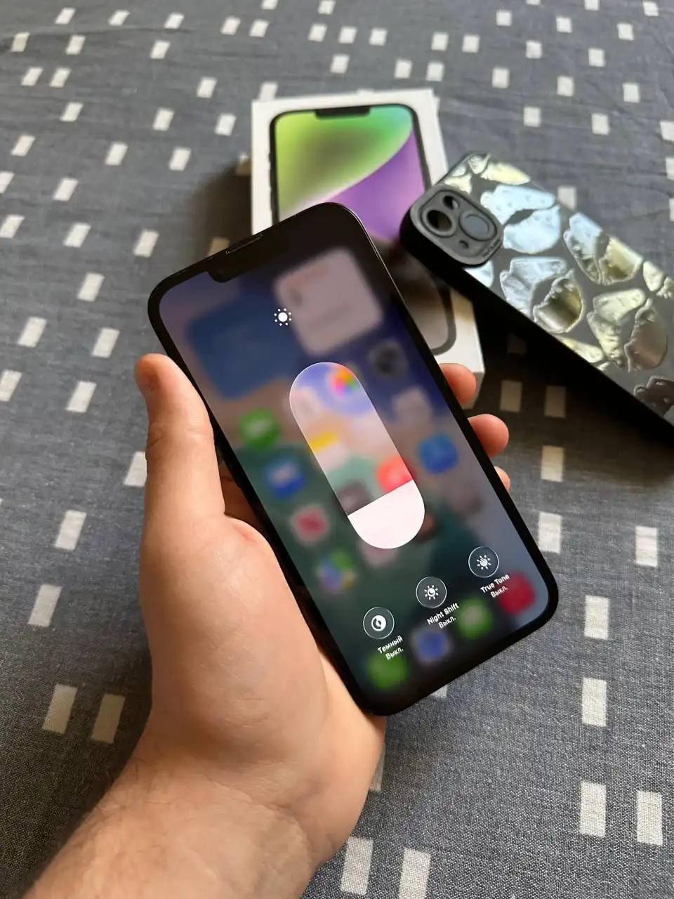 Продам iPhone 14 128 GB Midnight