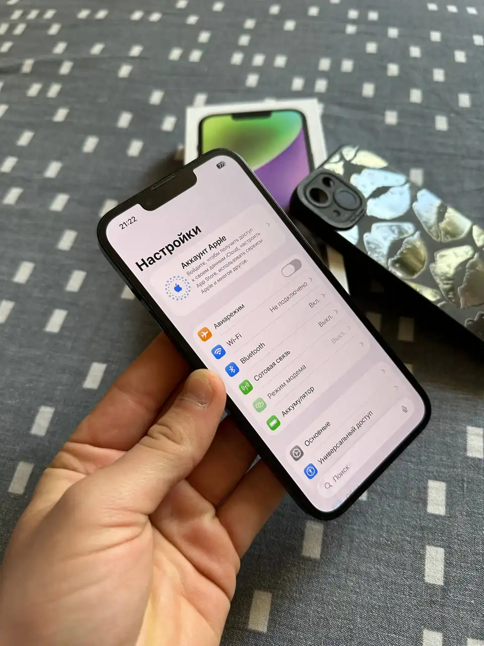 Продам iPhone 14 128 GB Midnight