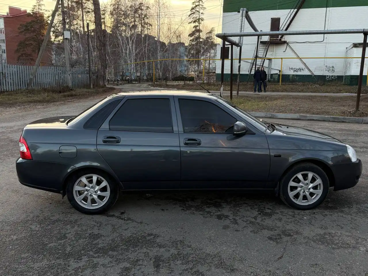 Продажа Lada Priora 2 2014 года с кондиционером в отличном состоянии