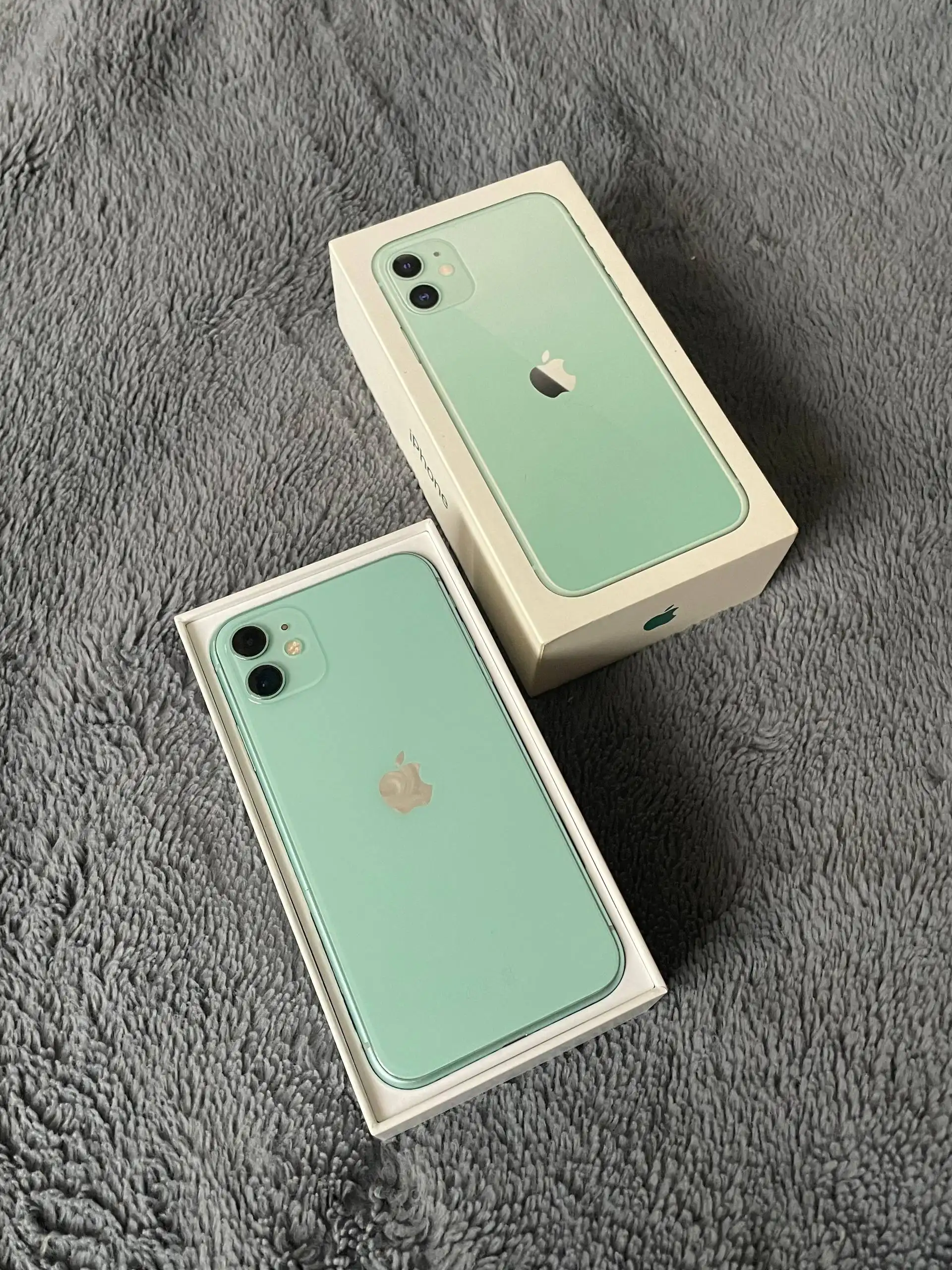 Продам iPhone 11 128 GB в отличном состоянии