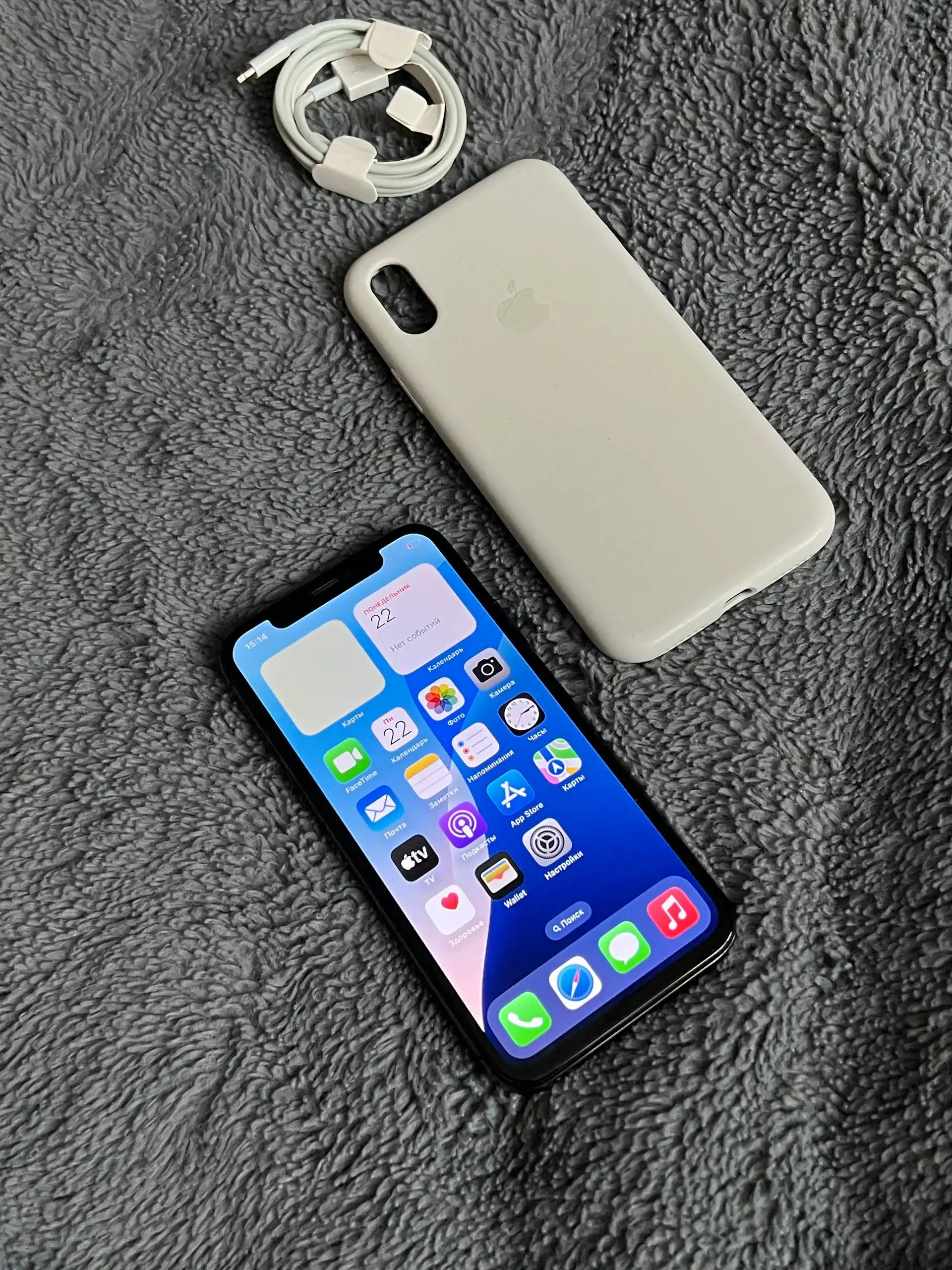 Продам iPhone Xs 64 gb Black