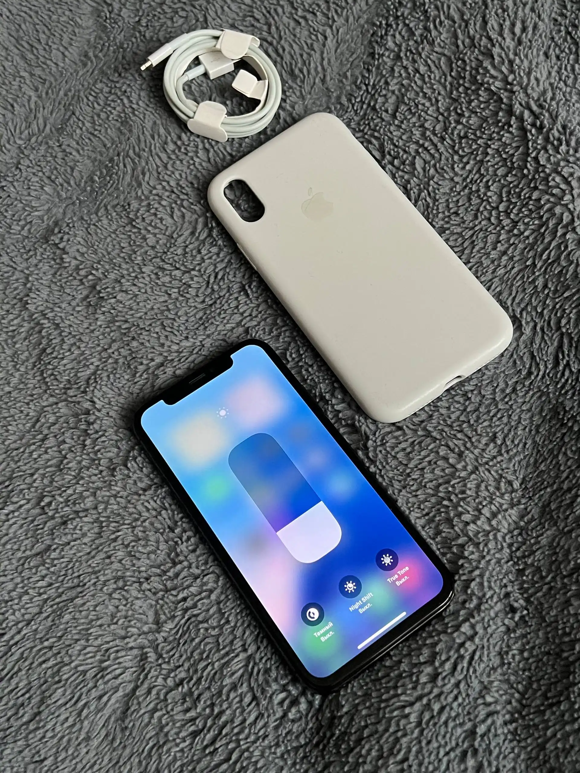 Продам iPhone Xs 64 gb Black