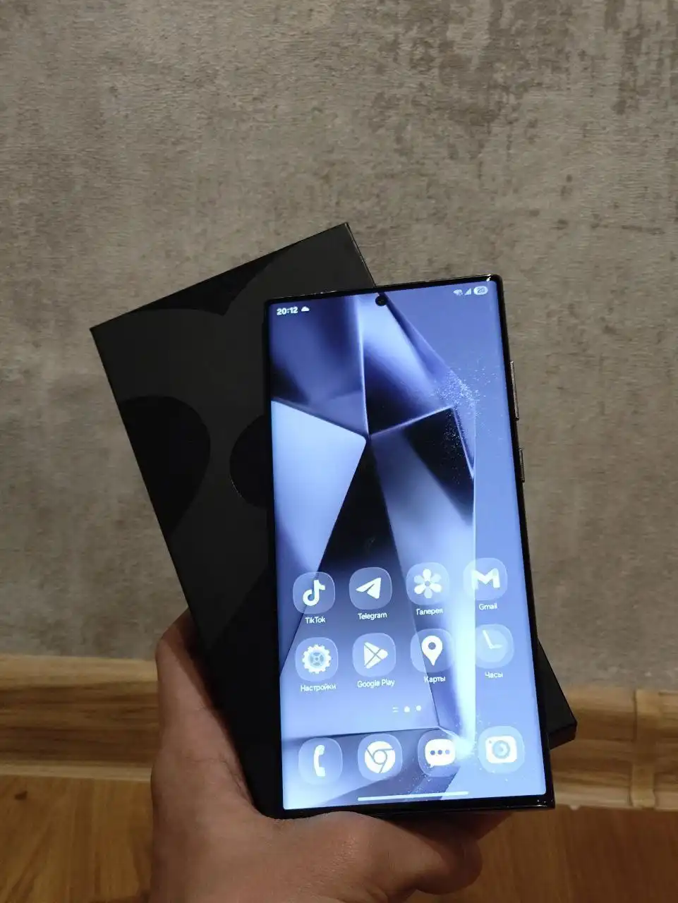 Продам Samsung Galaxy S22 Ultra Black