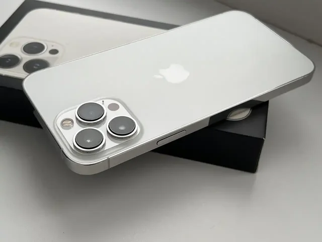 Продам iPhone 13 Pro Max 128 gb в идеальном состоянии - Электроника в Оренбург