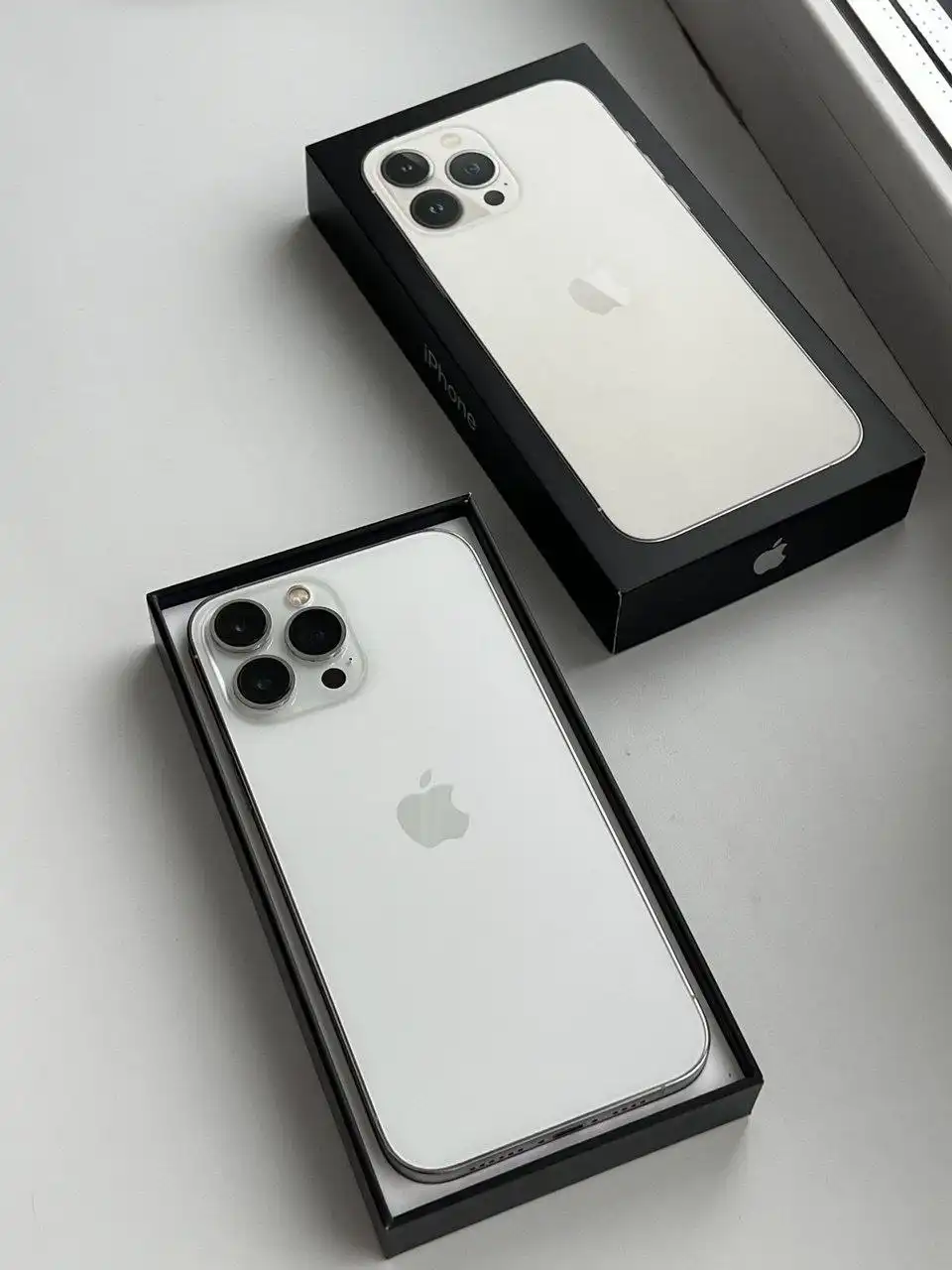 Продам iPhone 13 Pro Max 128 gb в идеальном состоянии