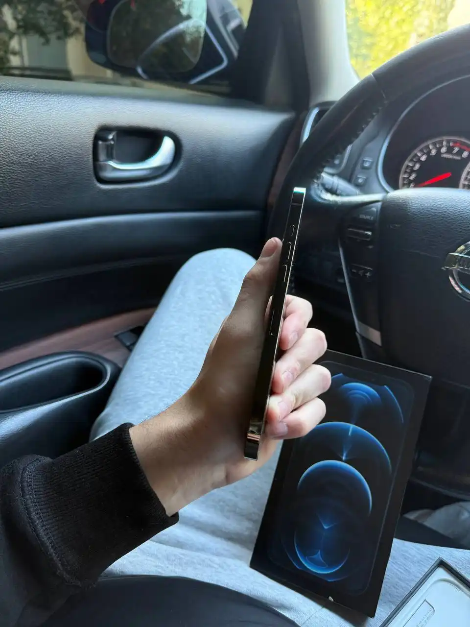 iPhone 12 Pro Max 256 ГБ с неисправностями