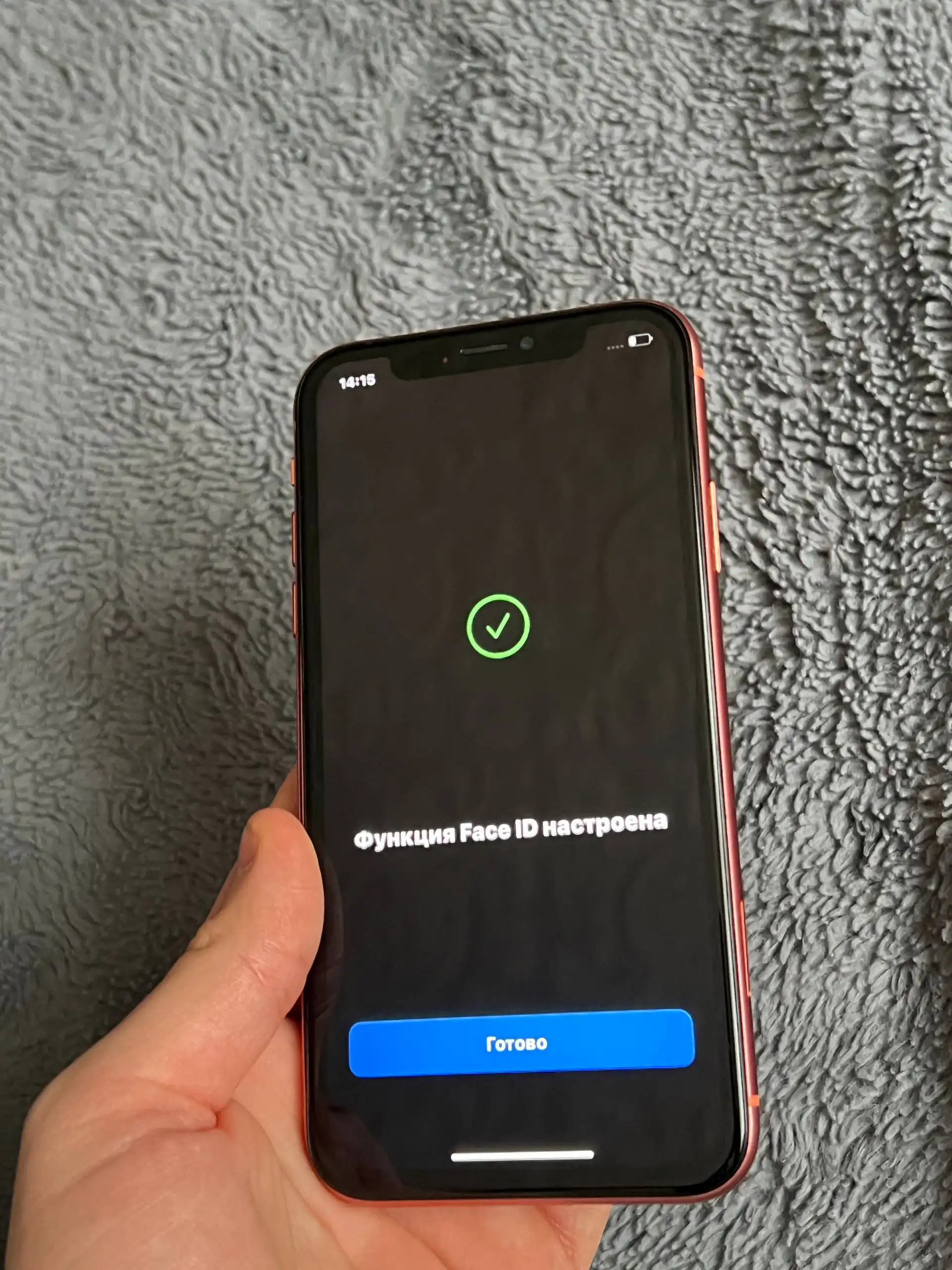 Продам iPhone XR 64 GB Coral в отличном состоянии