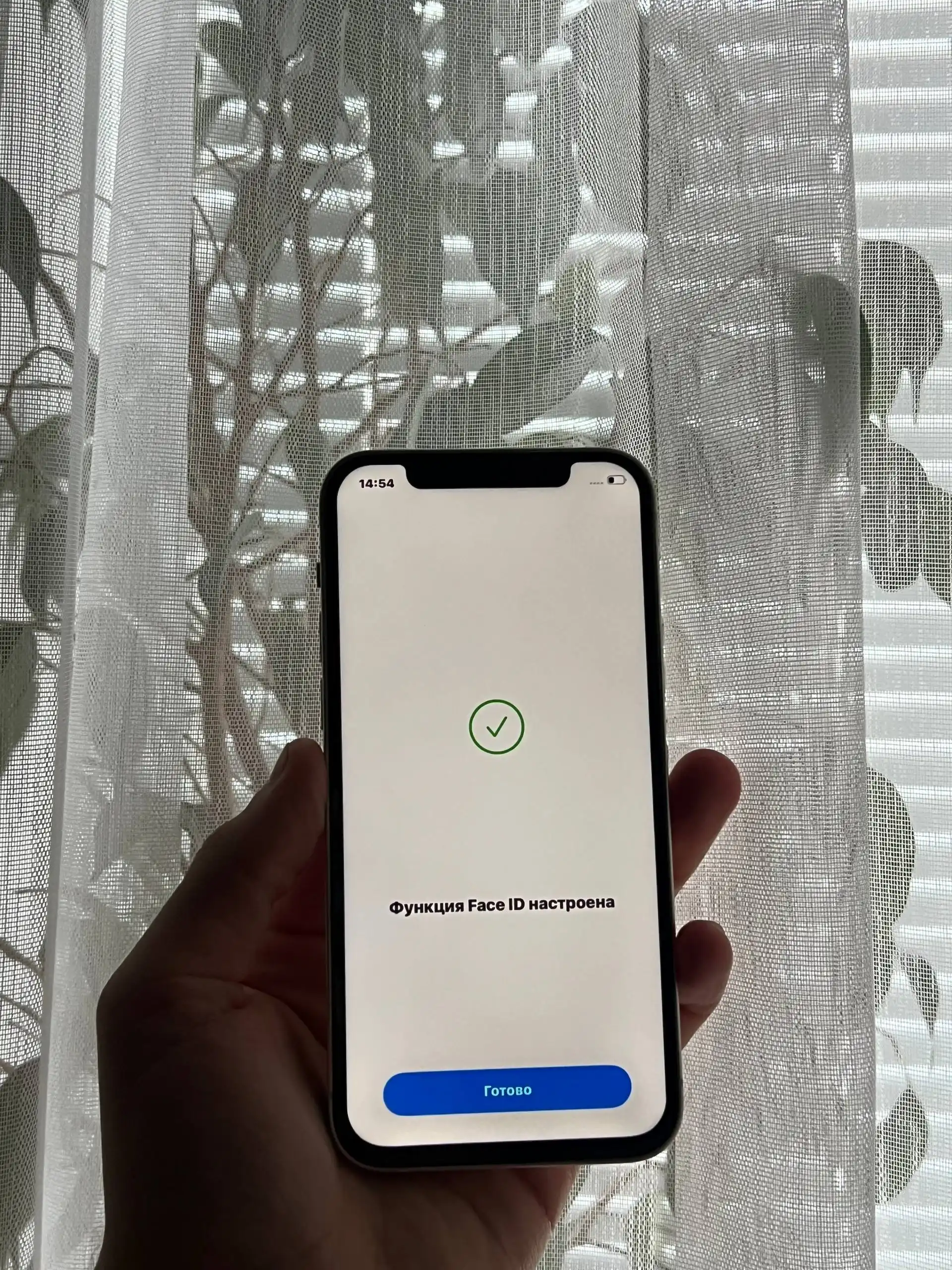Продам iPhone 12 128 GB White в отличном состоянии