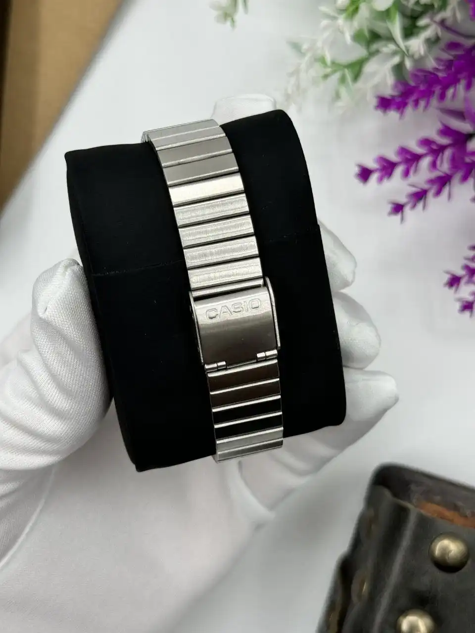 Наручные часы с кварцевым механизмом