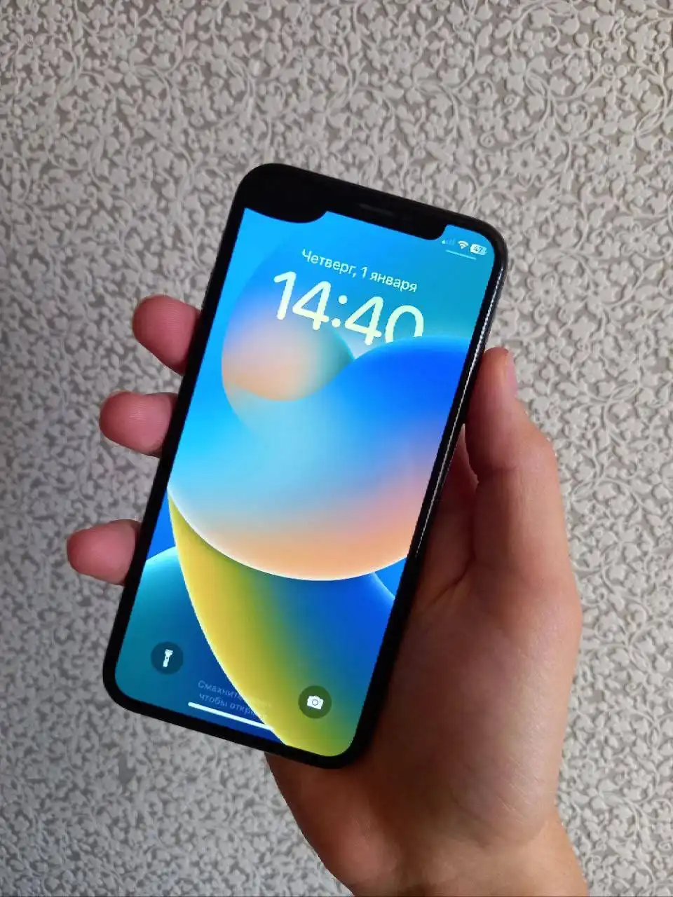 iPhone X 64gb с пятном на экране