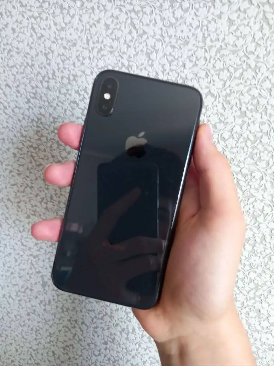 iPhone X 64gb с пятном на экране