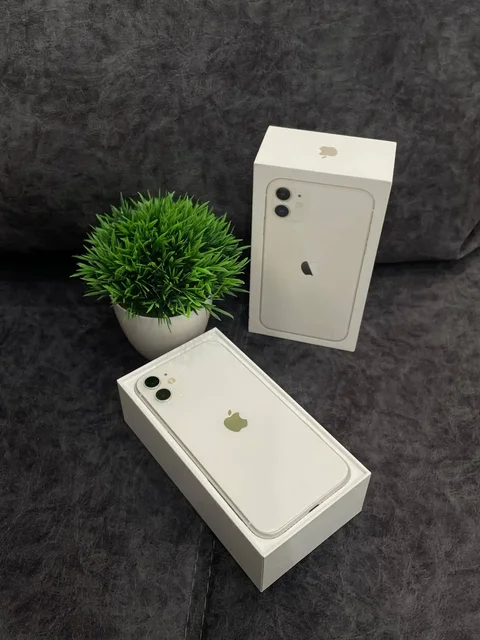 Продам iPhone 11 128 GB White в идеальном состоянии - Смартфоны и телефоны в Оренбург