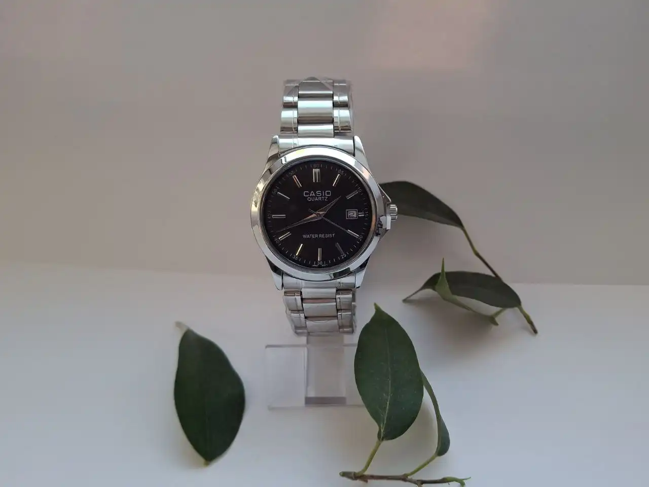 Наручные часы металлические с кварцевым механизмом - Часы (Электроника) в Оренбург