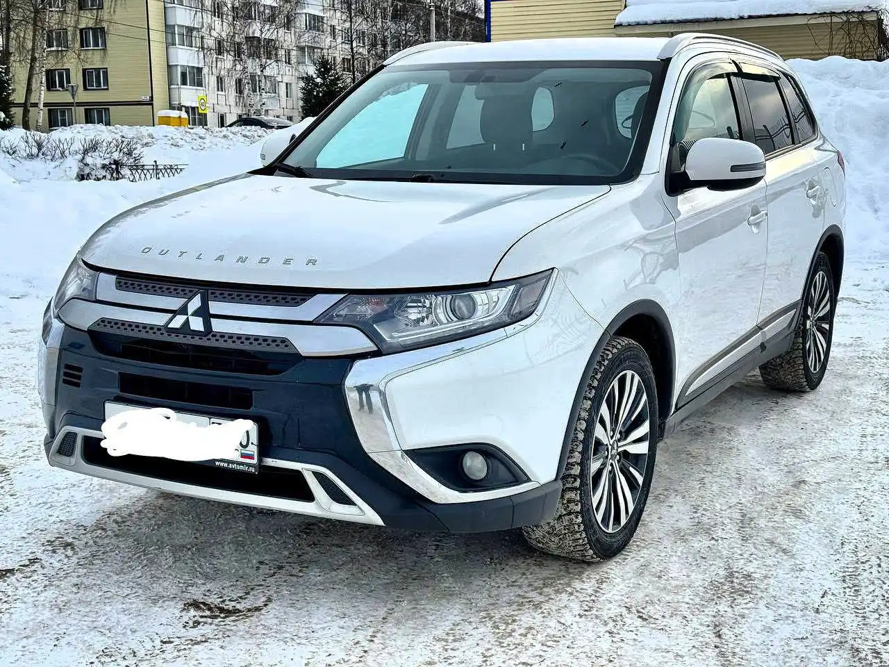 Продажа Mitsubishi Outlander 2020 года - Внедорожники/кроссоверы (Авто) в Оренбург