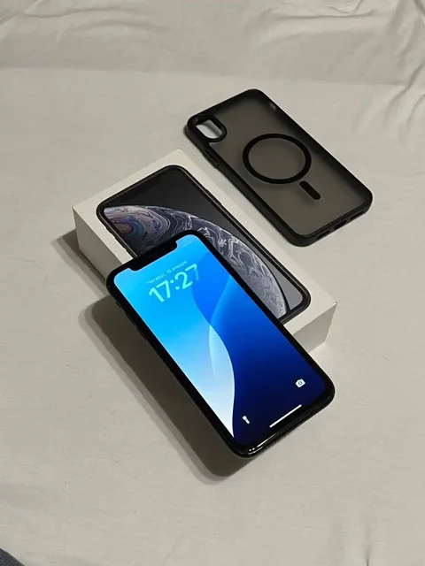 Продам iPhone XR 64gb Black - Игровые консоли в Оренбург