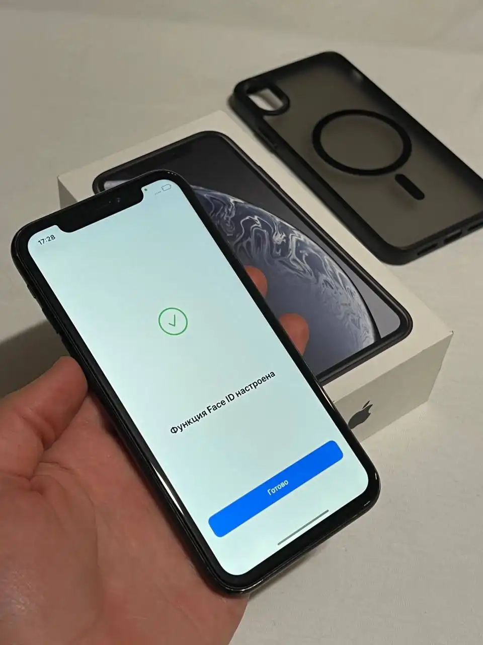 Продам iPhone XR 64gb Black - Смартфоны и телефоны (Электроника) в Оренбург