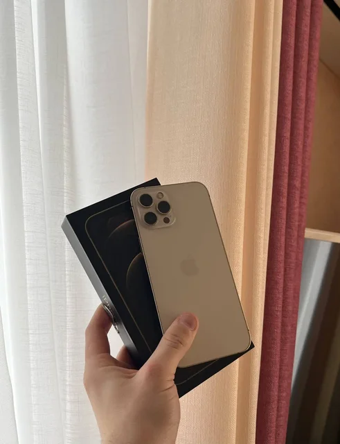 Продам iPhone 12 Pro Max 256GB Gold в Оренбурге - Электроника в Оренбург