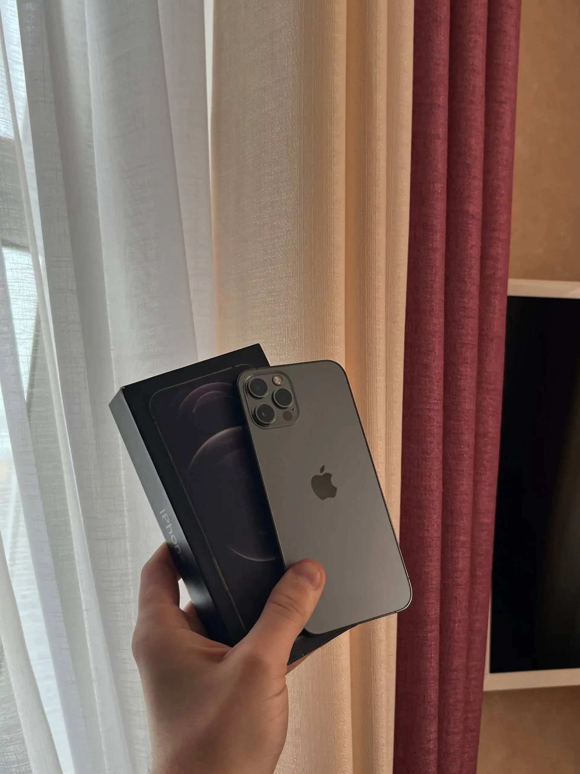 Продам iPhone 12 Pro 256 GB Graphite в отличном состоянии - Смартфоны (Электроника) в Оренбург