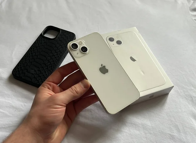 Продам iPhone 13 128 GB White в идеальном состоянии - Электроника в Оренбург