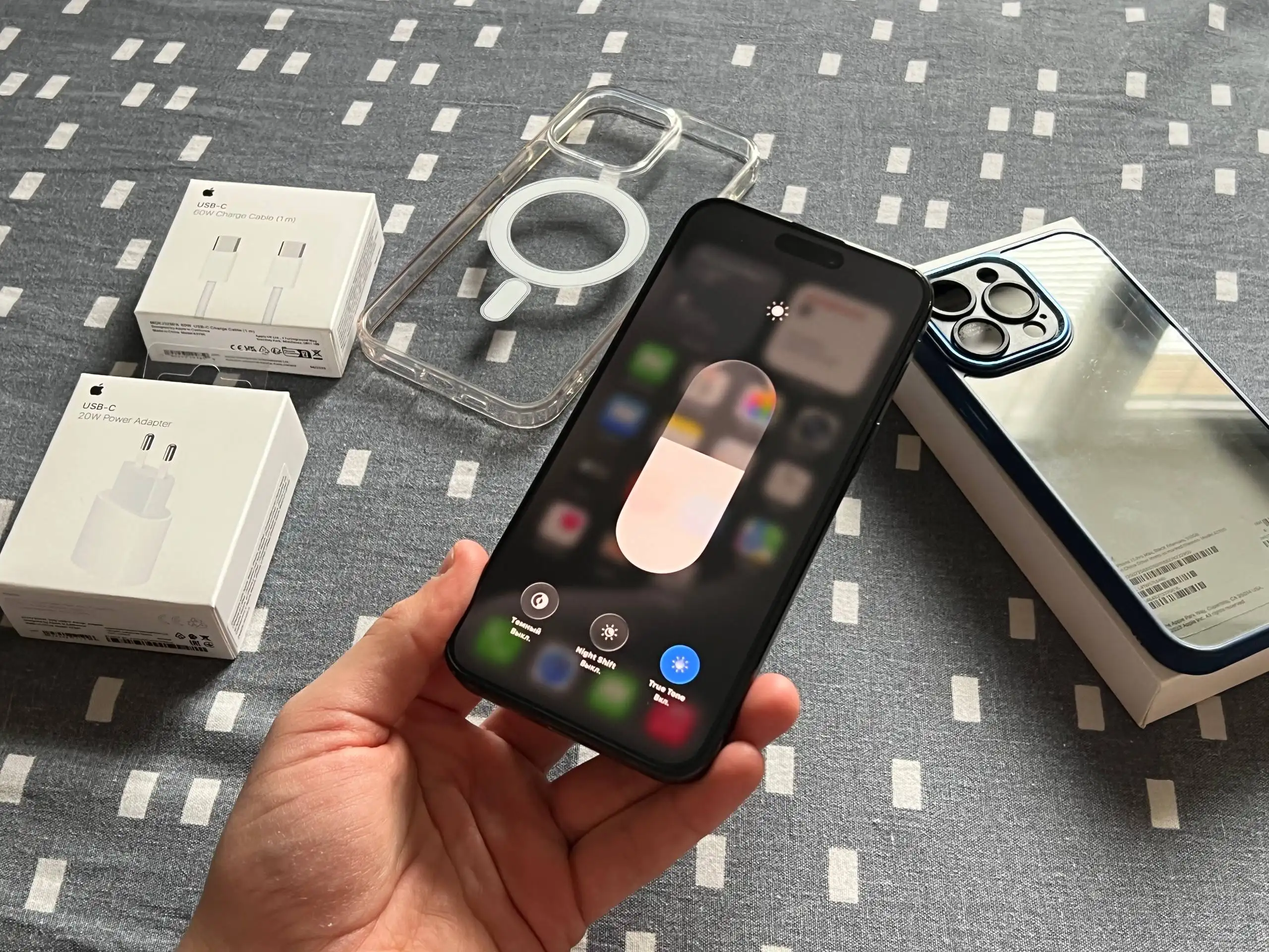 Продам iPhone 15 Pro Max 256GB Black Titanium - Смартфоны (Электроника) в Оренбург