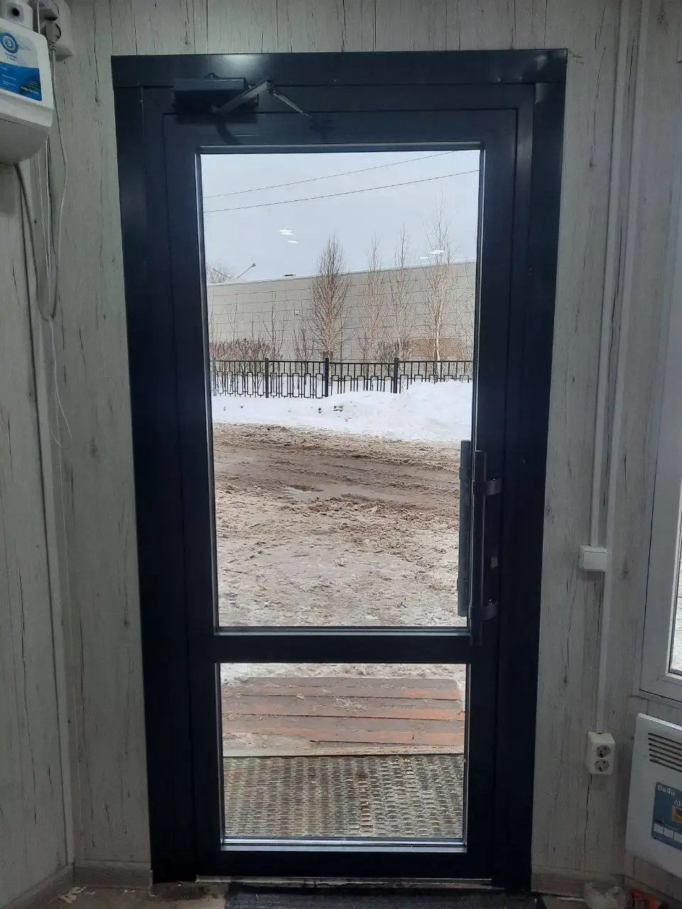 Изготовление и монтаж пластиковых окон и дверей - Ремонт и строительство (Услуги) в Оренбург