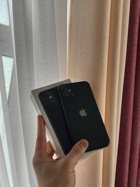 Продам iPhone 11 128 GB Black - Вейп и электронные сигареты в Оренбург