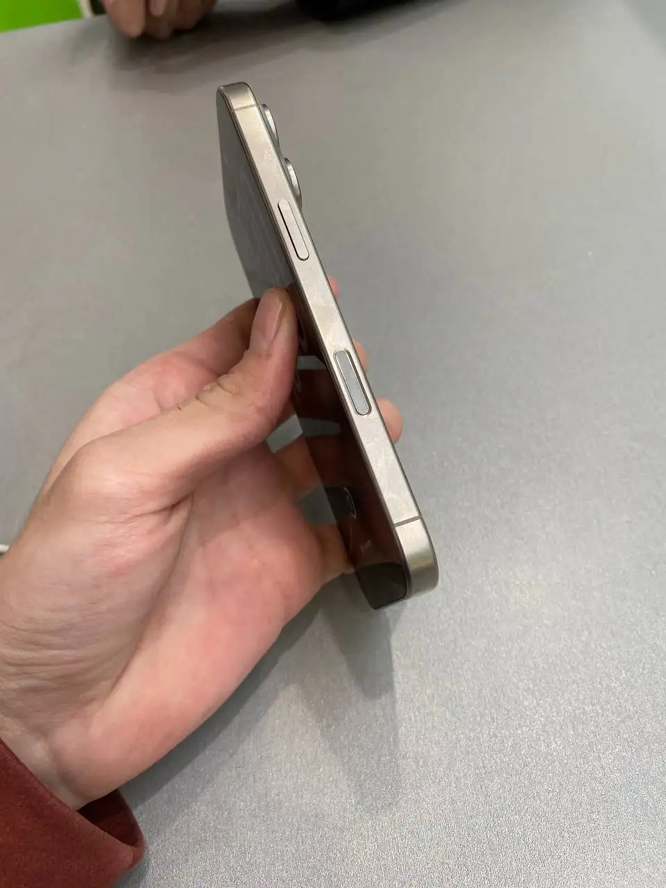 iPhone 16 Pro на обмен - Смартфоны (Электроника) в Оренбург