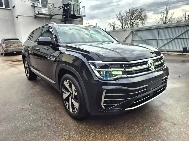 Volkswagen Teramont X 2024 года, пробег 4700 км - Легковые автомобили в Дзержинск