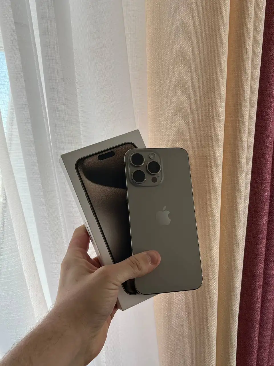 Продам iPhone 15 Pro Max 256GB Natural Titanium в идеальном состоянии - Смартфоны (Электроника) в Оренбург