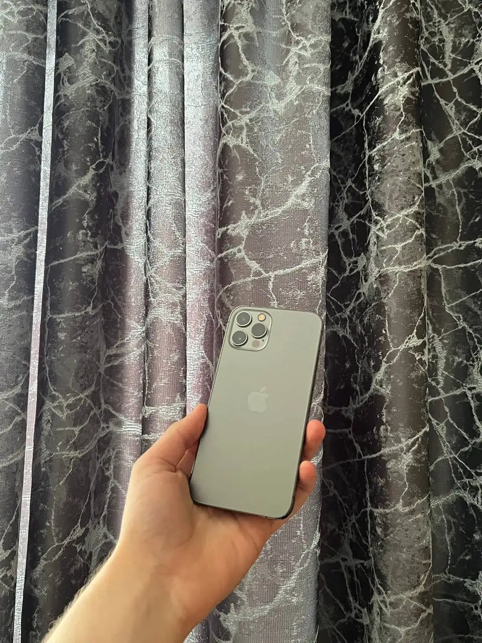 Продам iPhone 12 Pro 256 GB Graphite в отличном состоянии - Смартфоны (Электроника) в Оренбург