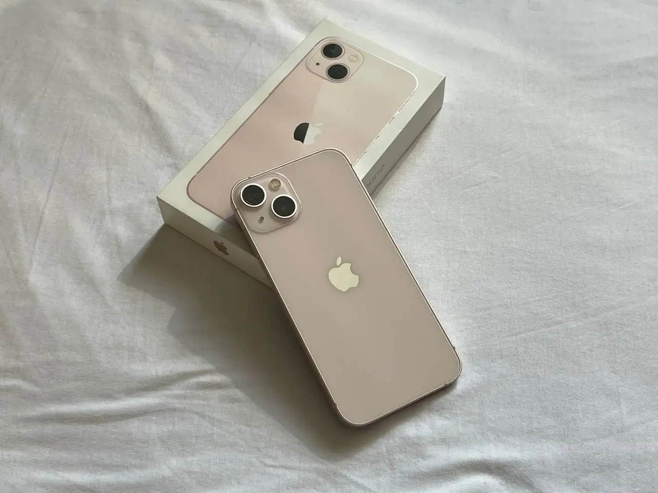 Продам iPhone 13 128 GB Pink в отличном состоянии - Смартфоны (Электроника) в Оренбург