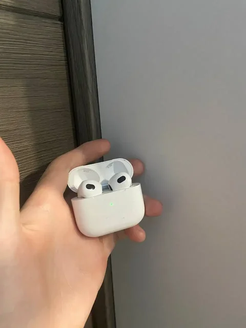 Продается Samsung A51 64GB с наушниками - Фото- и видеотехника в Оренбург