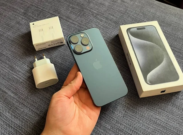 Продам iPhone 15 Pro 256GB Blue Titanium - Электроника в Оренбург