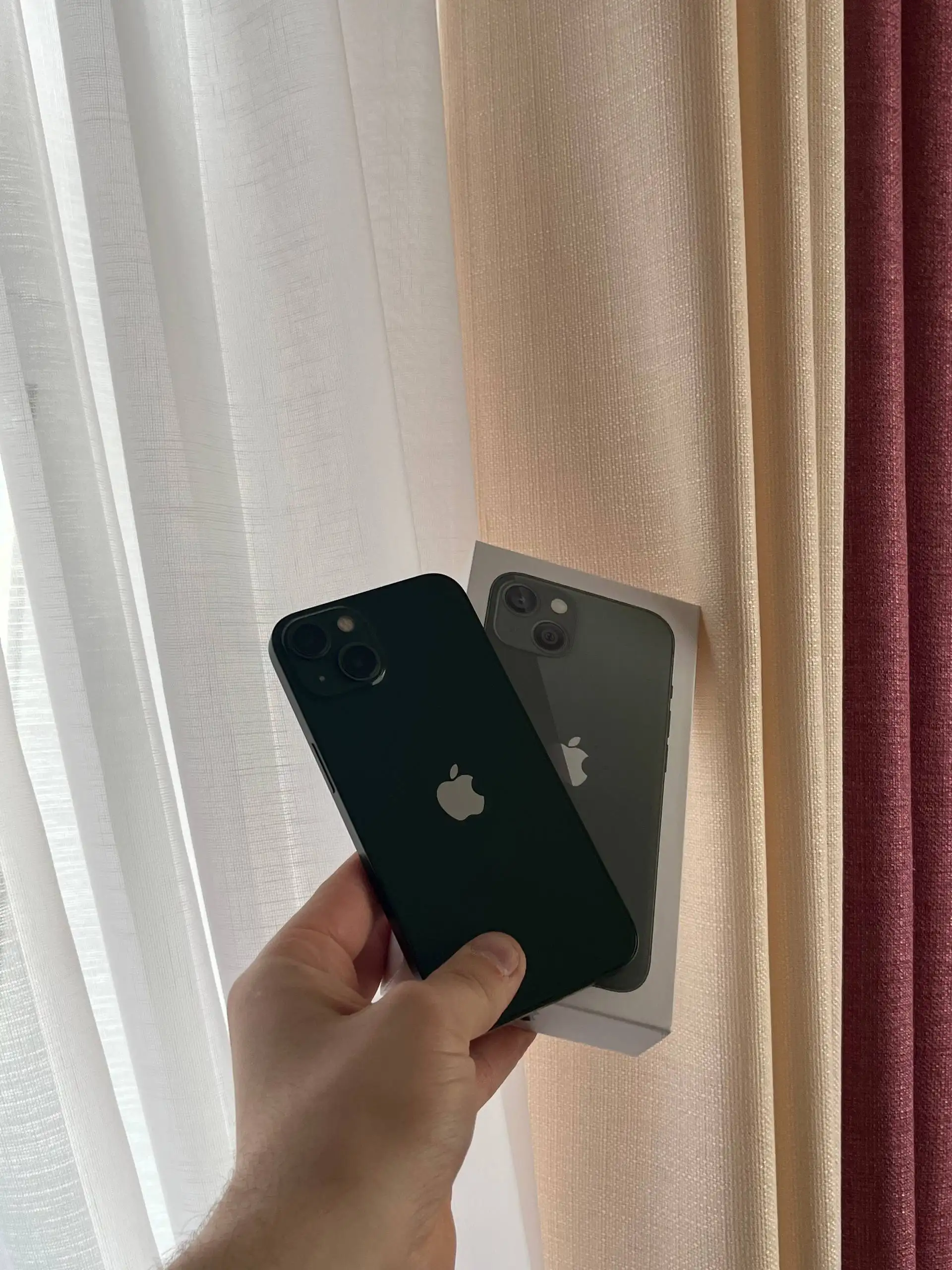 Продам iPhone 13 256 GB Green в идеальном состоянии - Смартфоны (Электроника) в Оренбург