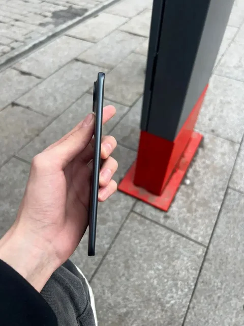 Tecno Spark Slim 8/256 - один из самых тонких телефонов - Вейп в Оренбург