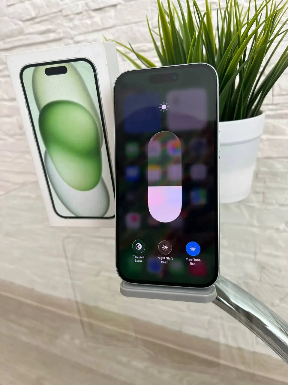 iPhone 15 128 GB Green в отличном состоянии - Смартфоны (Электроника) в Оренбург