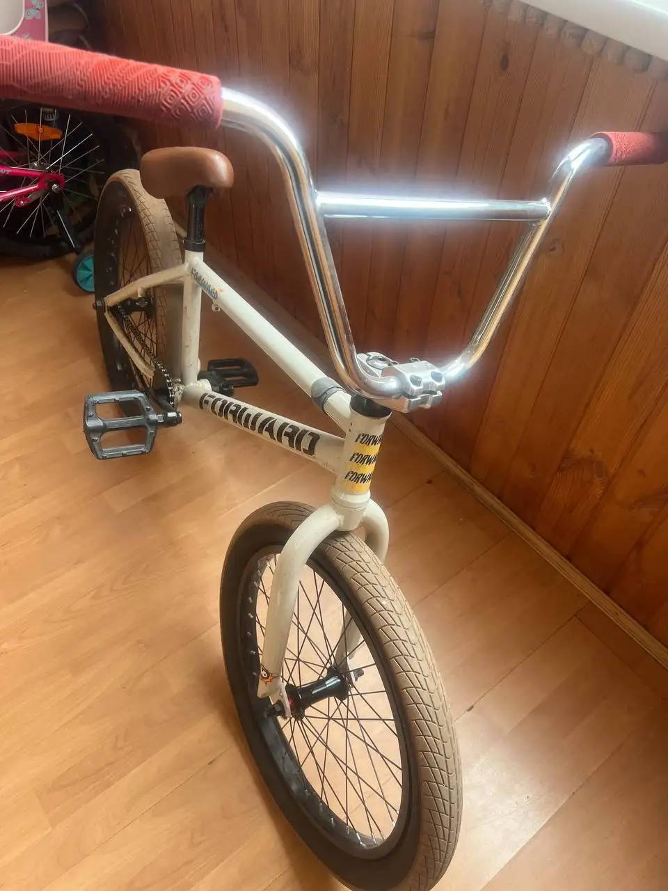 Продажа б/у BMX с 20-дюймовыми колесами - Велоспорт (Хобби и отдых) в Оренбург