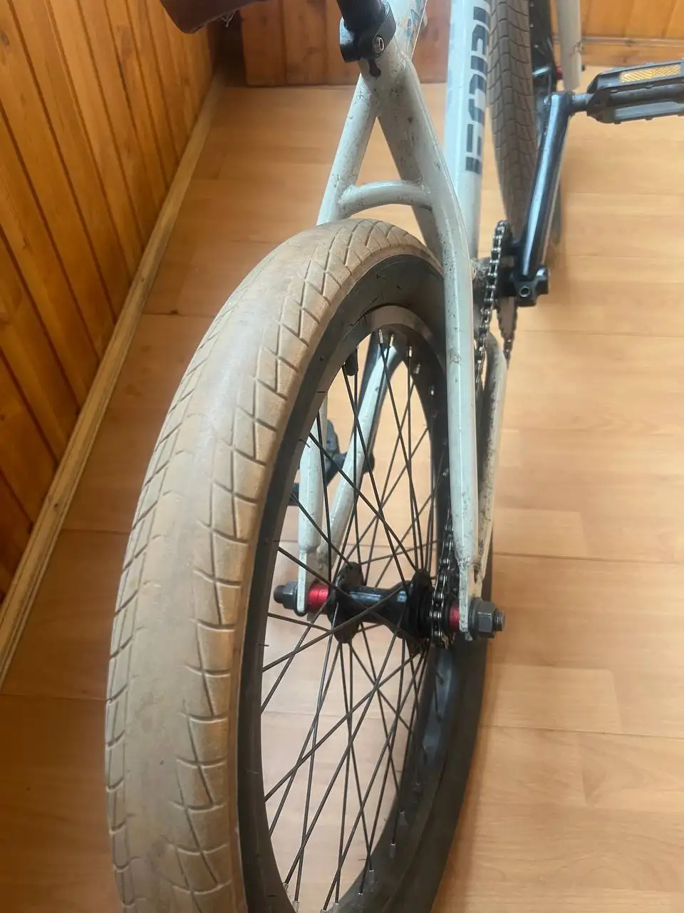 Продажа б/у BMX с 20-дюймовыми колесами - Велоспорт (Хобби и отдых) в Оренбург