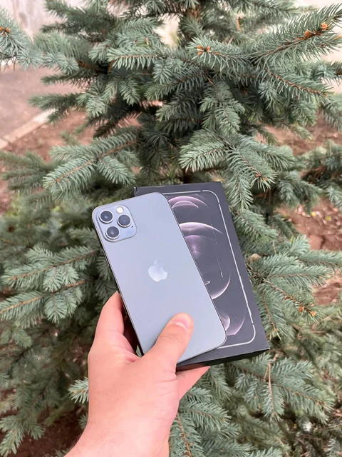 Продам iPhone 12 Pro 256 GB Graphite в отличном состоянии - Вейп-устройства в Оренбург