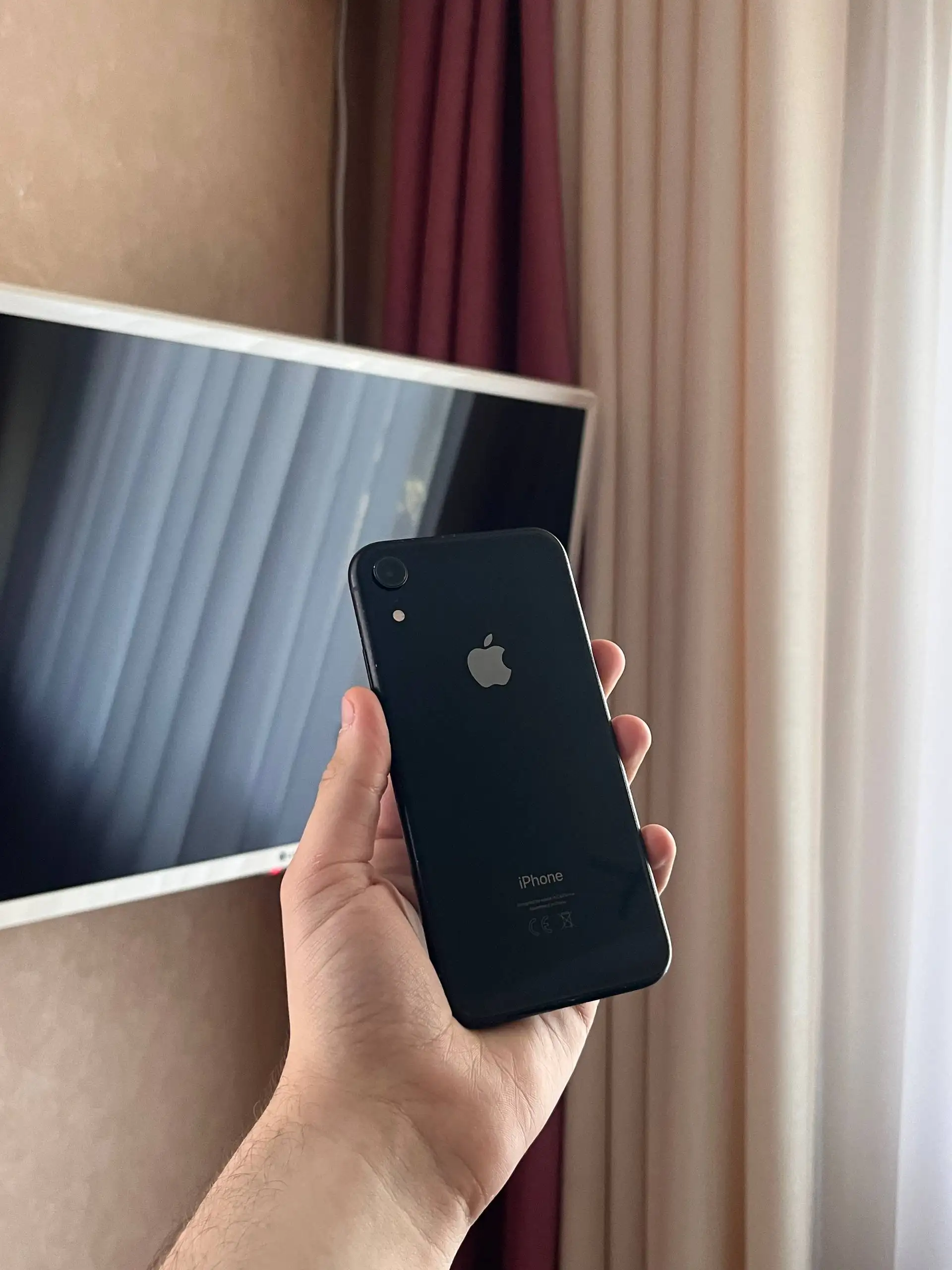 iPhone Xr 128 GB Black - Смартфоны (Электроника) в Оренбург