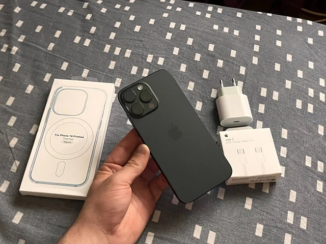 Продам iPhone 16 Pro Max 512GB - Телефон в Оренбург