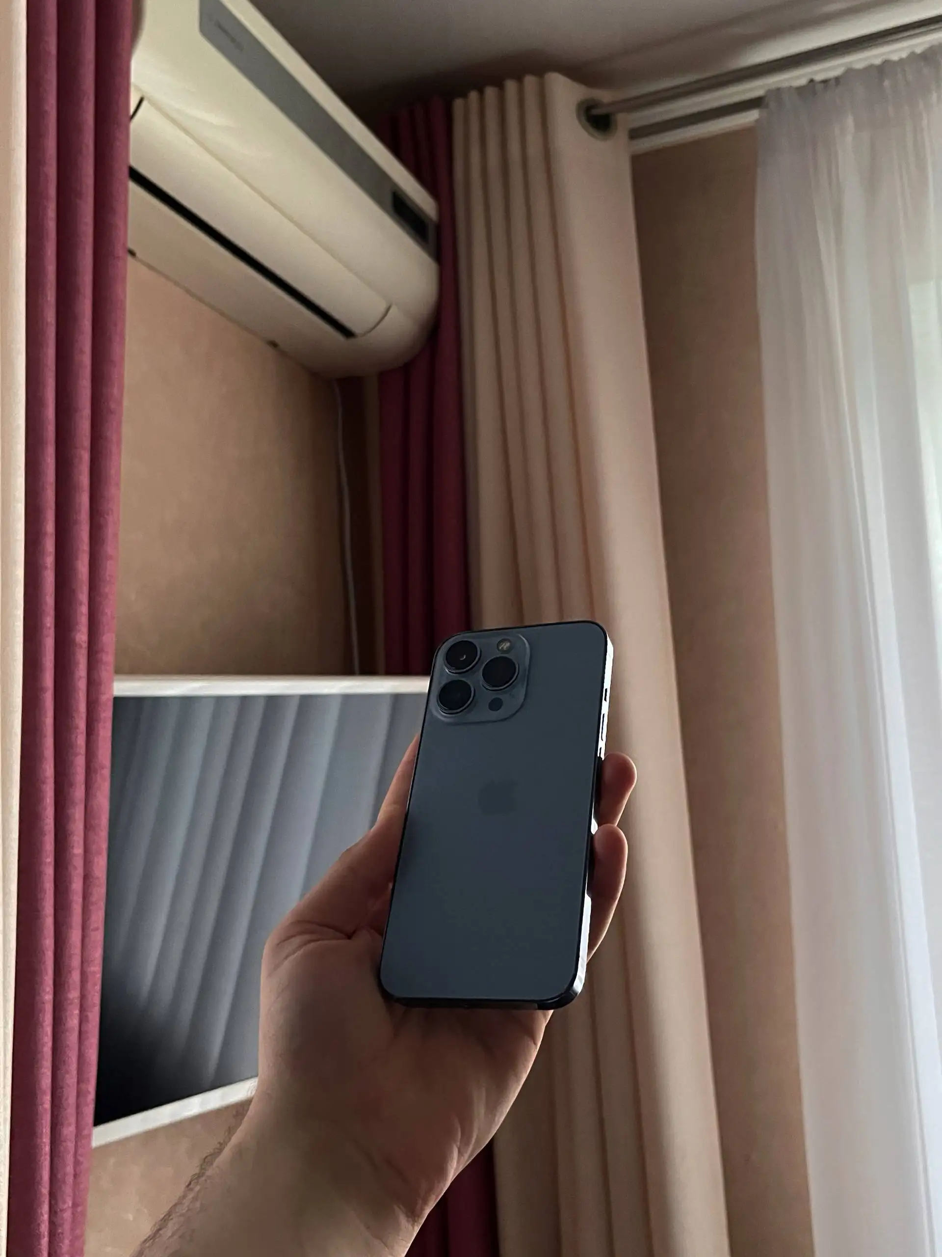 Продам iPhone 13 Pro 256GB Blue - Смартфоны и гаджеты (Электроника) в Оренбург